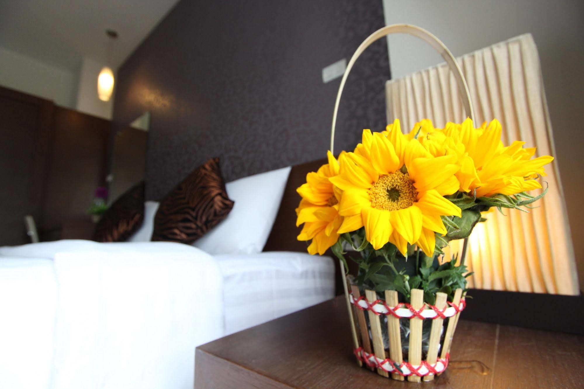 Baiyoke Ciao Hotel Chiang Mai Exterior photo