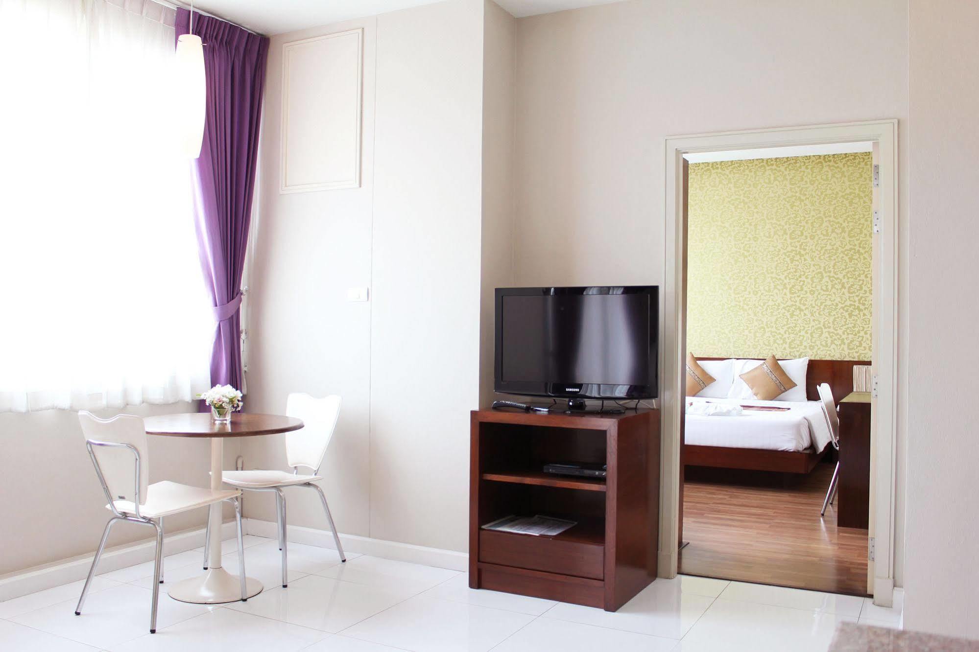 Baiyoke Ciao Hotel Chiang Mai Exterior photo